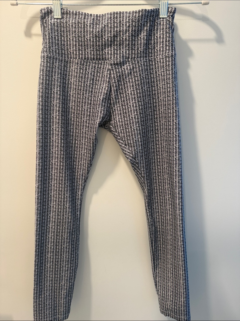 Lorna Jane Black and White Patterned High-Waist Leggings